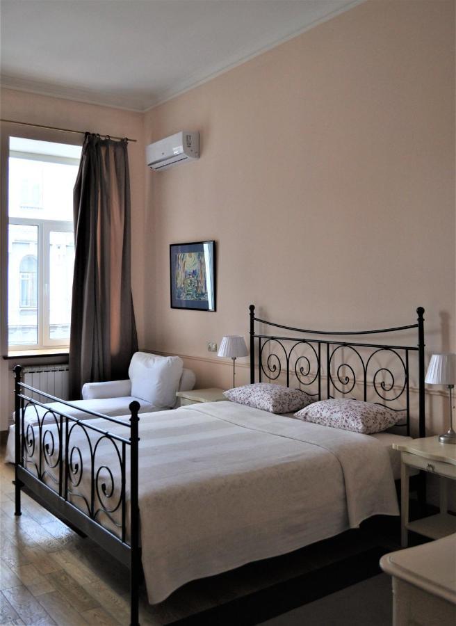 Great 144 Sq.M. Apartment In The Center Of Kiev Ngoại thất bức ảnh